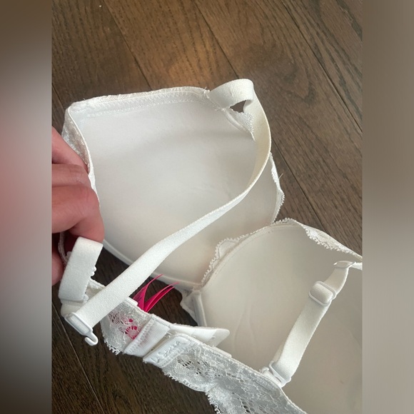 La Senza White Lace Push Up Bra - Picture 3 of 6